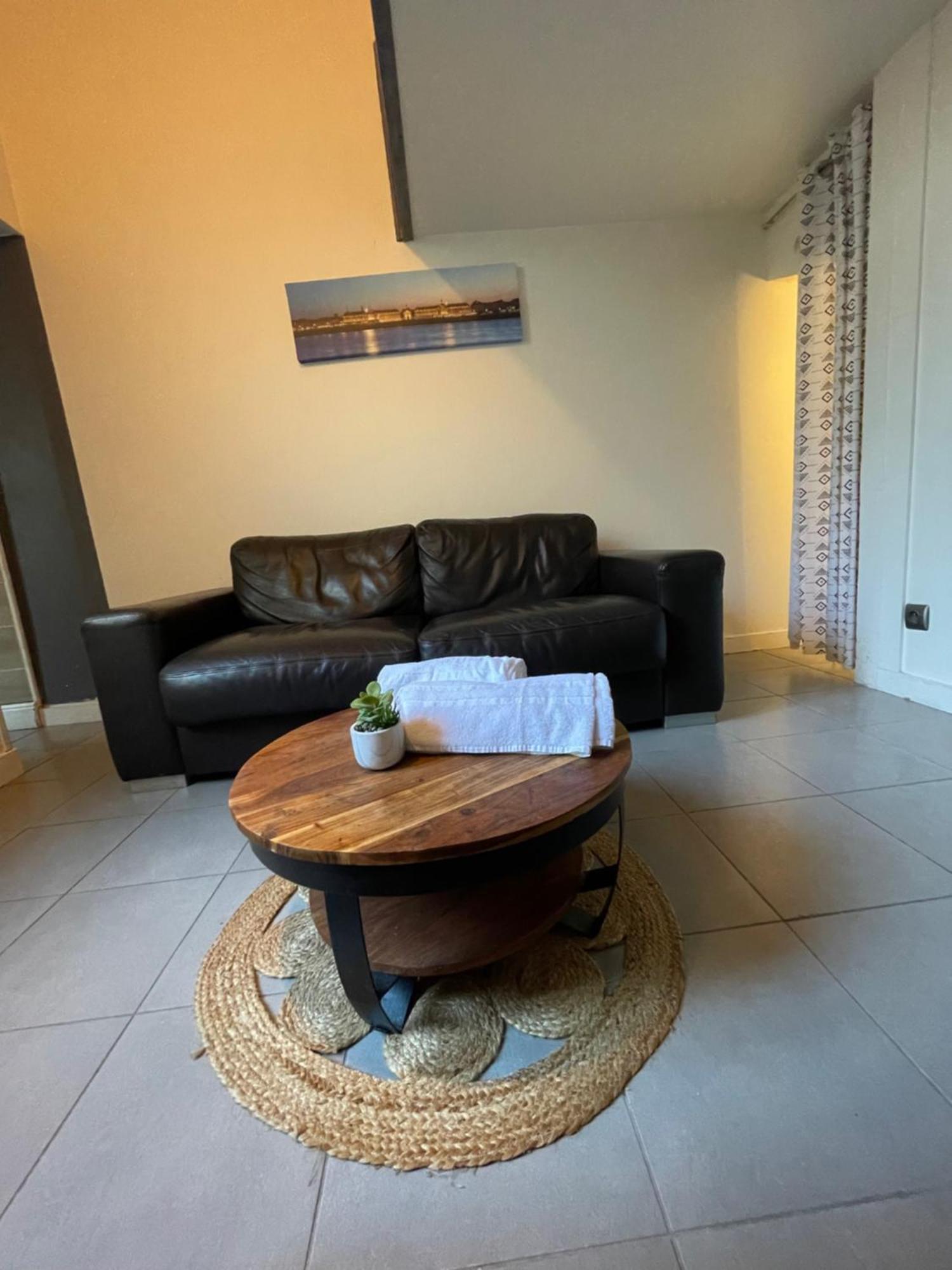 Coeur De Bastide Apartment Bordeaux Luaran gambar